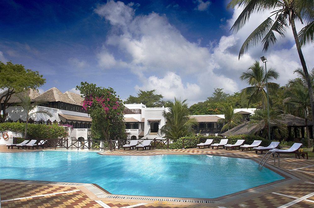 hotels near voyager beach resort mombasa