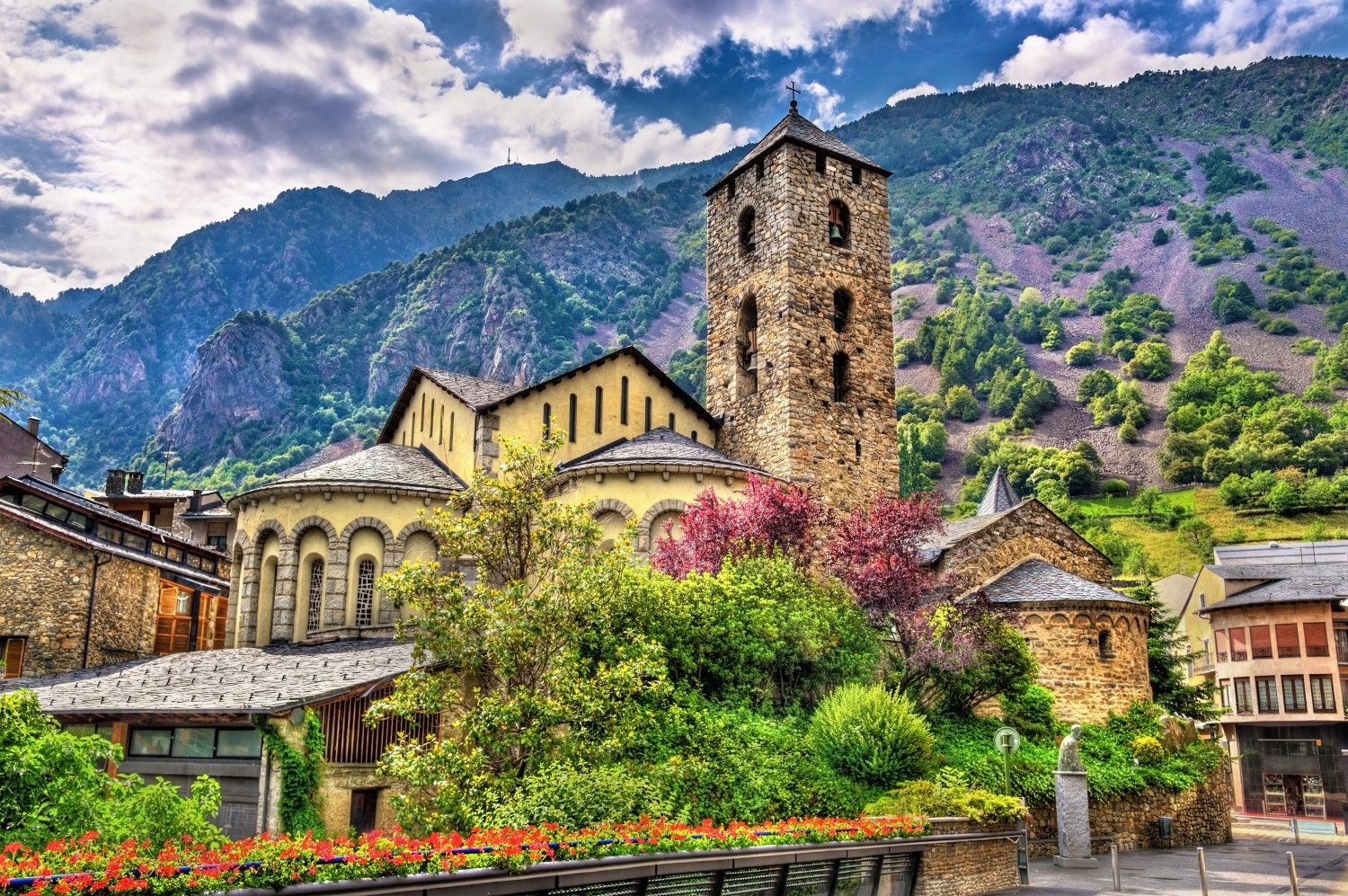 Guide Andorre La Vieille - le guide touristique pour visiter Andorre La Vieille et préparer ses vacances